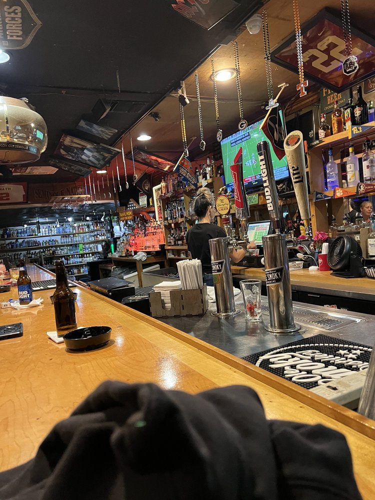 Flight 747 Bar atmosphere showing customers enjoying drinks